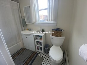 51 Calumet St, Unit 1 in Boston, MA - Building Photo - Building Photo