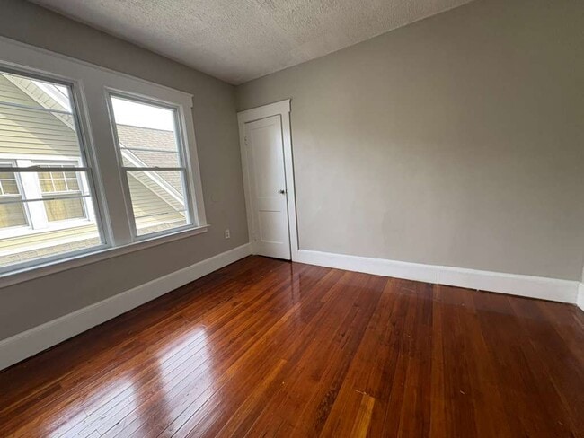 83 Judson Ave, Unit 2 in New Haven, CT - Building Photo - Building Photo