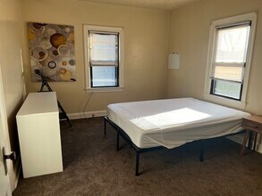 1648 Shelbourne St, Unit 2 in Teaneck, NJ - Foto de edificio - Building Photo