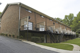 Berkshire Townhomes in East Point, GA - Building Photo - Building Photo