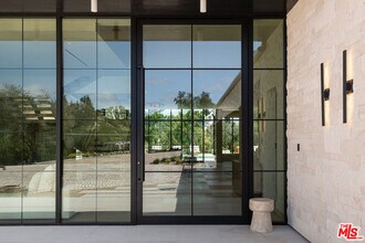 24172 Lupin Hill Rd in Hidden Hills, CA - Building Photo - Building Photo