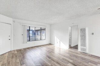 11952 Lindblade St in Culver City, CA - Building Photo - Building Photo