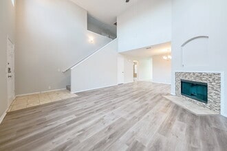 1961 Earnhardt Way in Dallas, TX - Building Photo - Building Photo
