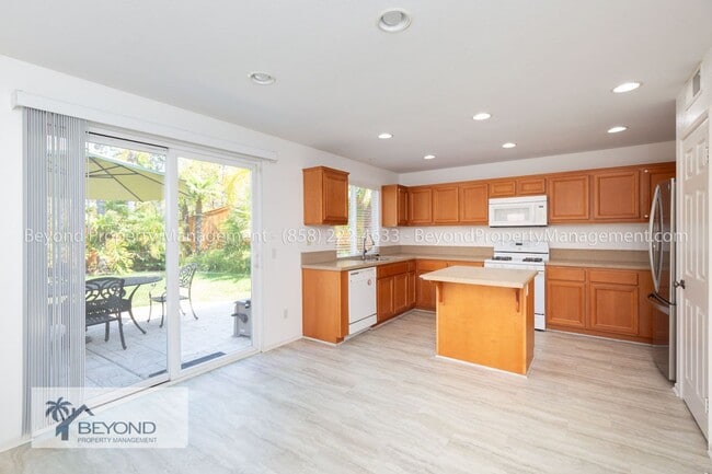 property at 120 Canyon Creek Way