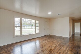 4315 Mackey Dr in Fort Worth, TX - Building Photo - Building Photo