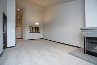 Juniper Ridge Apartments in Bellevue, WA - Foto de edificio - Interior Photo