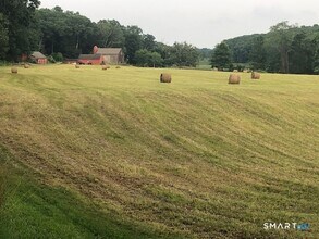 90 Duck Hole Rd in Guilford, CT - Building Photo - Building Photo