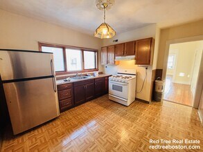 39 Montfern Ave, Unit 2 in Boston, MA - Building Photo - Building Photo