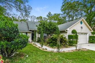 8233 Lakemont Dr in Jacksonville, FL - Building Photo - Building Photo