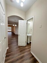 2089 Lakeshore Overlook Dr in Kennesaw, GA - Foto de edificio - Building Photo