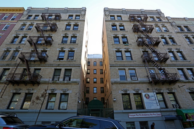 520-526 W 136th St in New York, NY - Foto de edificio - Building Photo