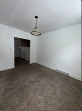 105 Court St in Carnegie, PA - Building Photo - Building Photo