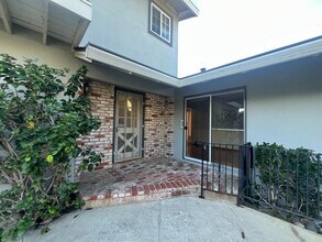 5059 Bel Estos Dr in San Jose, CA - Building Photo - Building Photo