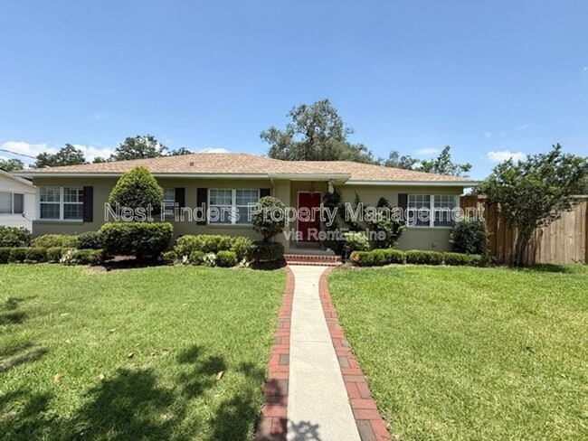 1455 Riverbirch Ln