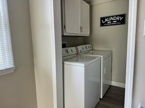 1107 Simmons St in New Bern, NC - Building Photo - Building Photo