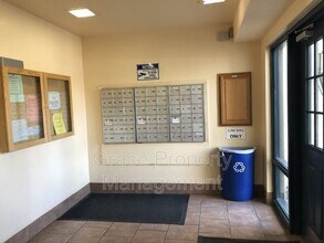 5770 E Warren Ave in Denver, CO - Building Photo - Building Photo
