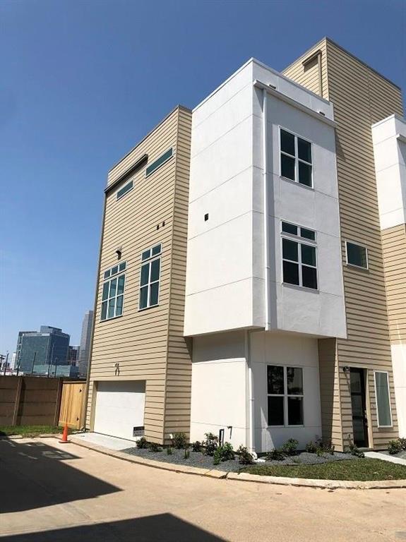 2360 Sperber Ln in Houston, TX - Building Photo - Building Photo