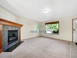 1302 190th St SE in Bothell, WA - Building Photo - Building Photo