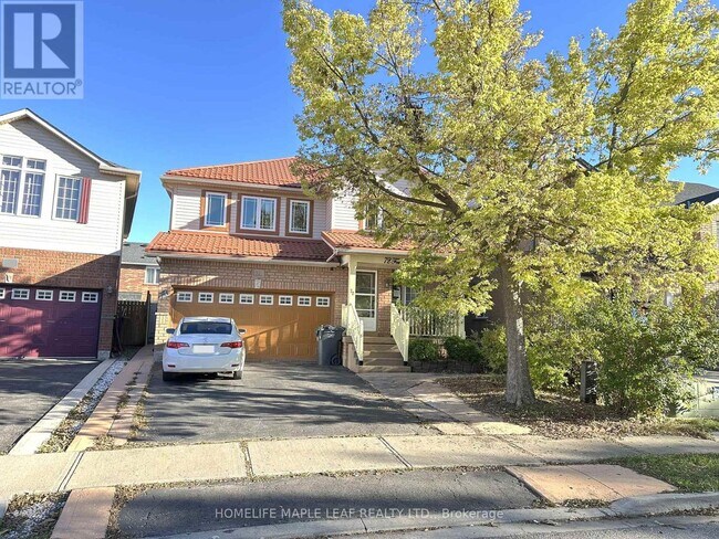 property at 72 Four Seasons Cir