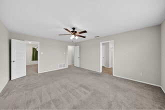 605 Mayfield Dr in Cleburne, TX - Building Photo - Building Photo