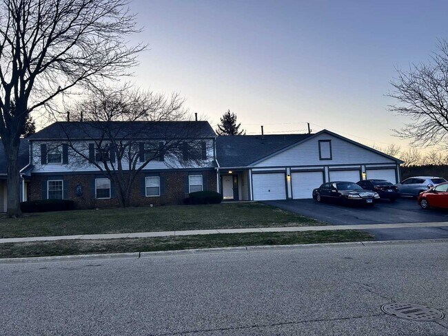 270 Crestview Dr in Wauconda, IL - Building Photo - Building Photo