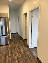 1430 S Irwin Rd in Palmer, AK - Foto de edificio - Building Photo