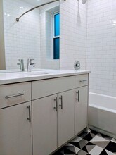 2224 N Kimball Ave in Chicago, IL - Building Photo - Building Photo
