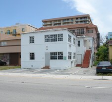 8819 Harding Ave in Surfside, FL - Building Photo