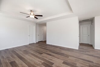 1325 W Maurice St in Bolivar, MO - Building Photo - Building Photo