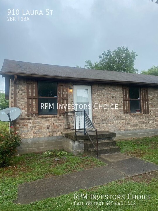 910 Laura St in Gallatin, TN - Building Photo