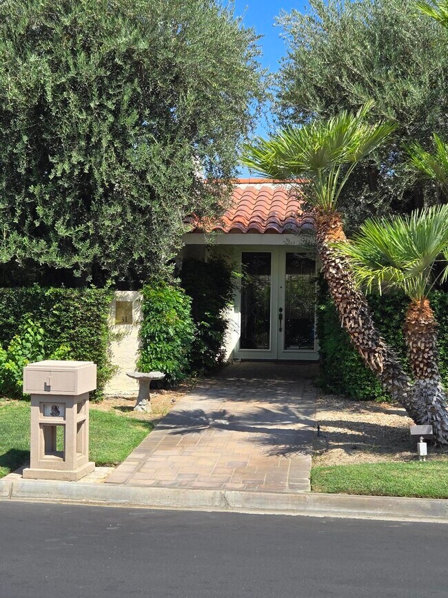 property at 31 Stanford Dr