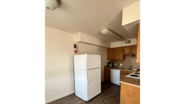 701 N Madison St in Madisonville, TX - Building Photo - Building Photo