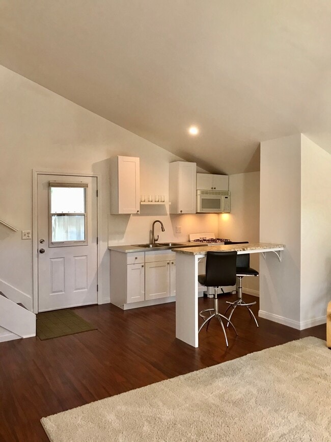 656 Grand Ave in Long Beach, CA - Building Photo - Building Photo