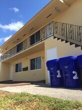 1202 NW 61st St-Unit -1 in Miami, FL - Building Photo - Building Photo