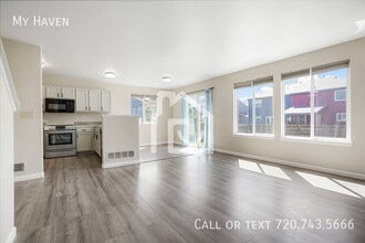 4587 Cornish Way in Denver, CO - Building Photo - Building Photo