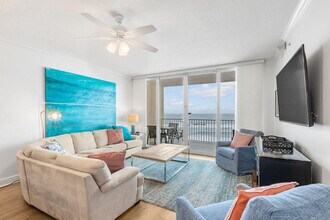 365 E Beach Blvd in Gulf Shores, AL - Building Photo - Building Photo