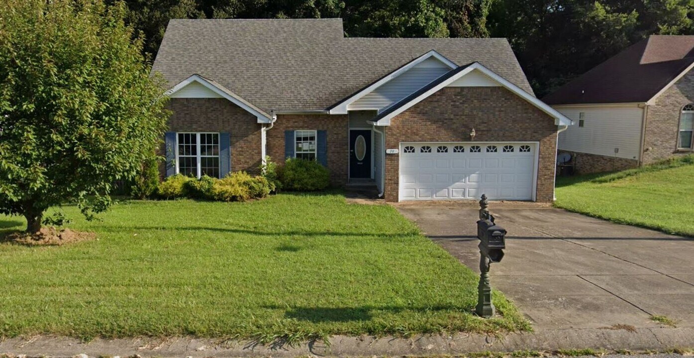 79 West Dr in Clarksville, TN - Building Photo