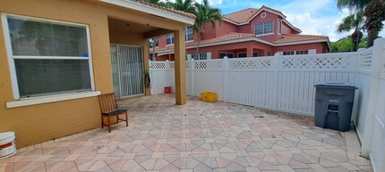 5538 Boynton Gardens Dr in Boynton Beach, FL - Building Photo - Building Photo