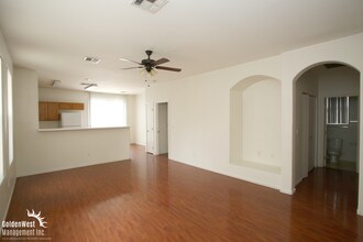 2612 Rainbow Cactus Ct in Las Vegas, NV - Building Photo - Building Photo