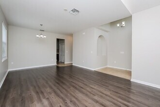11740 Colony Lakes Blvd in New Port Richey, FL - Building Photo - Building Photo