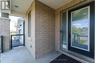 815 Henslow's Cir in Ottawa, ON - Building Photo - Building Photo