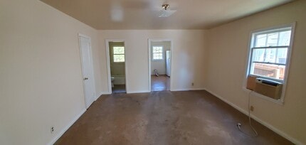 4404 Trinity Ave in Greensboro, NC - Building Photo - Building Photo