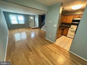 11 Musicmaster Ct in Silver Spring, MD - Building Photo - Building Photo
