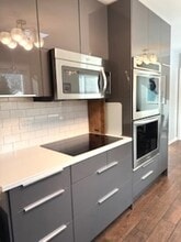 2860 Arlington Ave in Highland Park, IL - Building Photo - Building Photo