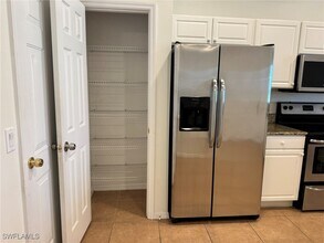 860 Hampton Cir in Naples, FL - Building Photo - Building Photo