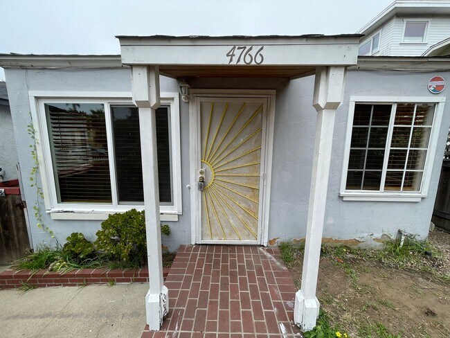 4768 Del Monte Ave in San Diego, CA - Building Photo - Building Photo