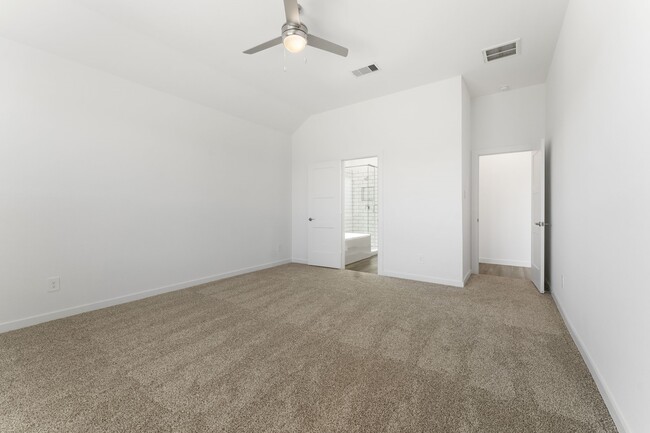 13340 Bear Creek Ct in Shenandoah, TX - Foto de edificio - Building Photo