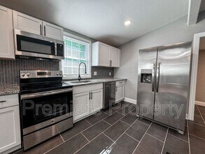 627 Tenny Ave in Kansas City, KS - Building Photo - Building Photo