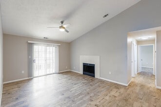 Moon Grove Apartments in Moon Township, PA - Building Photo - Interior Photo