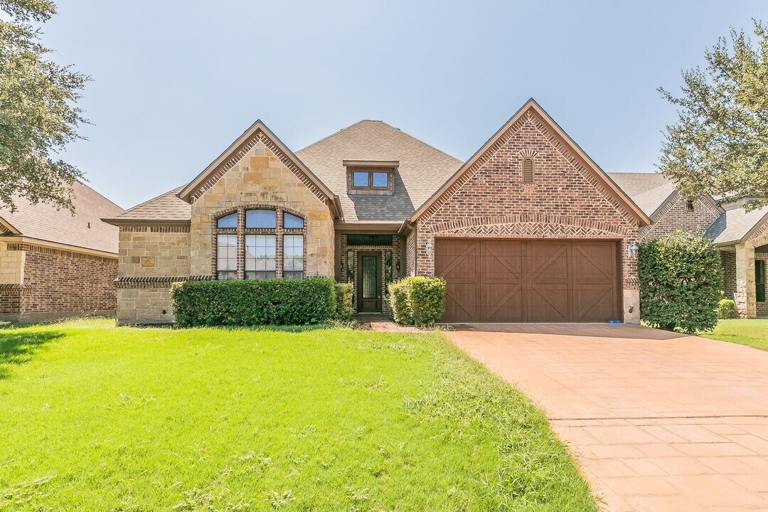 119 Olympic Dr in Willow Park, TX - Building Photo